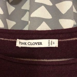 Almost brand new sweater size extra small light weight